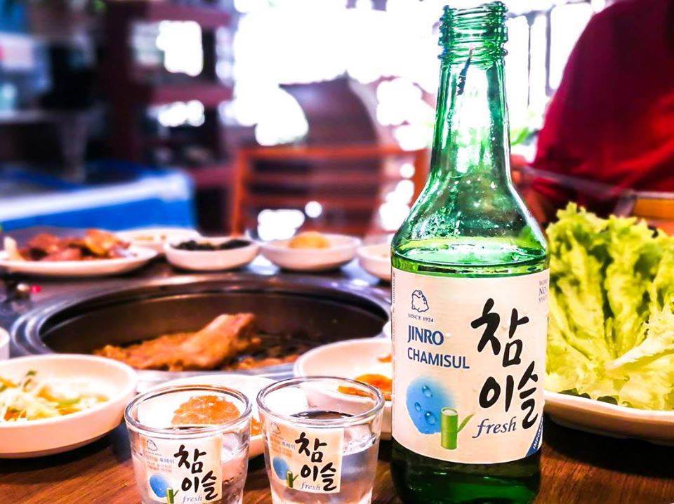 🌶 Gia vị cho Thịt là sốt Kangnam độc quyền. 🍶 Còn gia vị cho cả bữa tiệc nướng ngon miệng là Soju