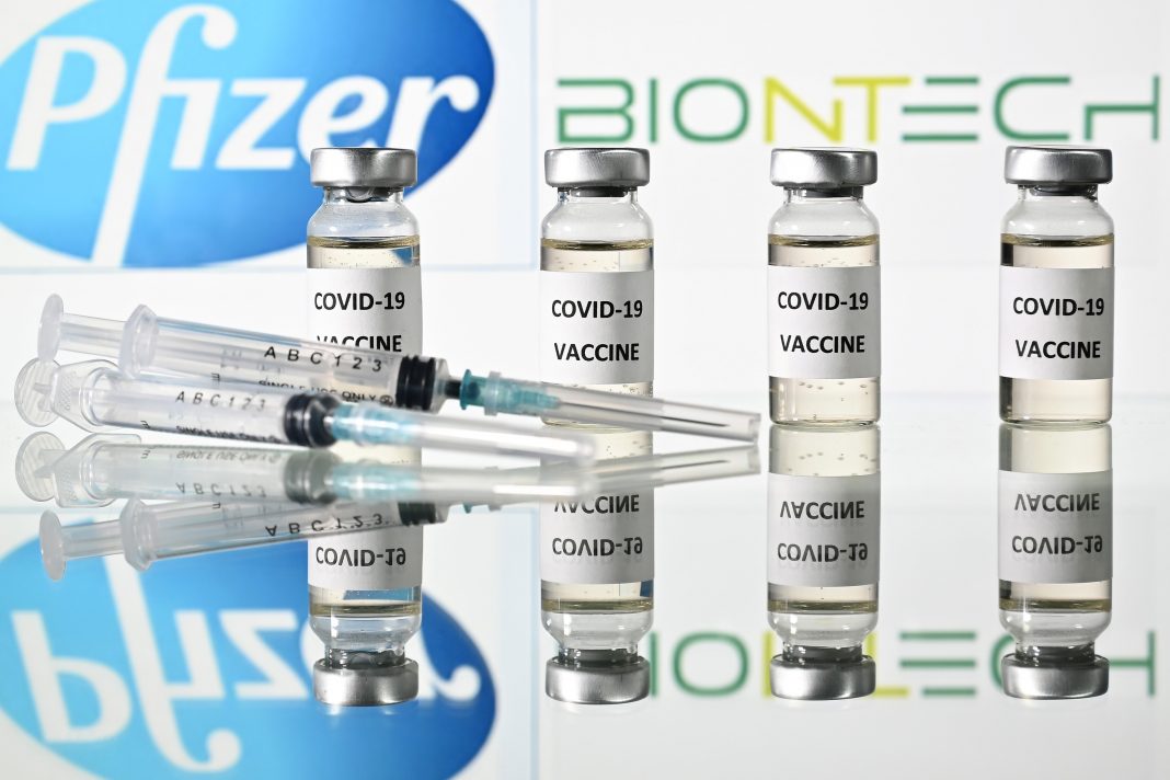 Uống nước trước khi tiêm vắc xin Covid-19 giúp giảm nhẹ tác dụng phụ