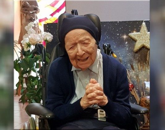 André Randon Nữ tu cao niên nhất thế giới tròn 118 tuổi